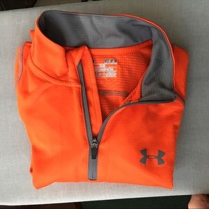 Under Armour three-quarter zip running top (sz m)